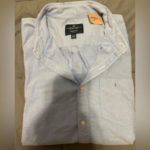 American Eagle Button Up